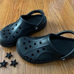 CROCS CLASSIC STYLE SLIP ON CLOGS MULES * GOOD CONDITION * STAR SHOE CHARMS 🤩